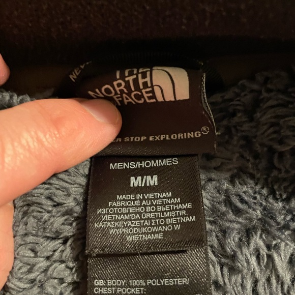 The North Face fleece zip up jacket, green with grey and yellow accents. - Picture 4 of 4